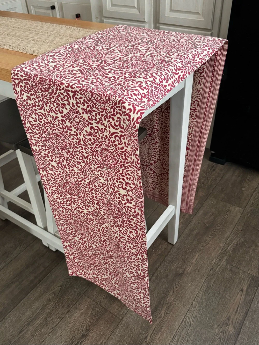 LNWOT Pier 1 Red and Cream Reversible Table Runner